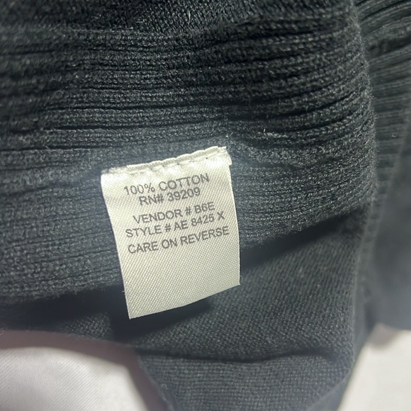 Adolfo sweater - Picture 5 of 8